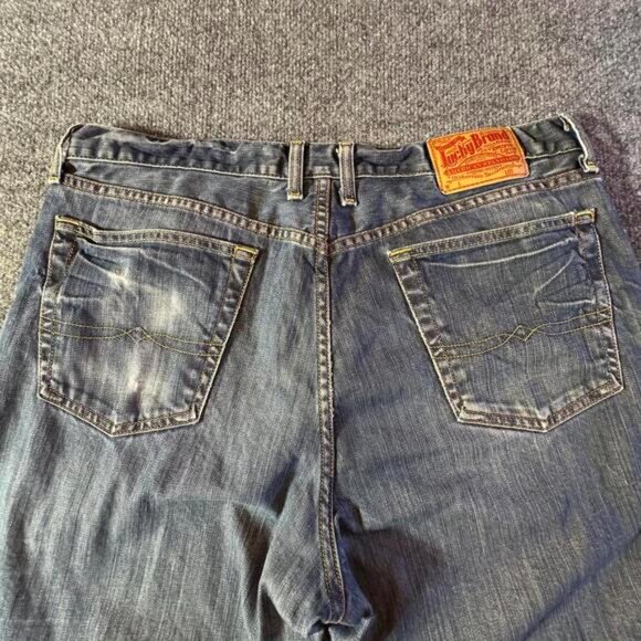 Lucky Brand Men's Jeans - Classic Fit - Distressed Denim - Picture 3 of 16